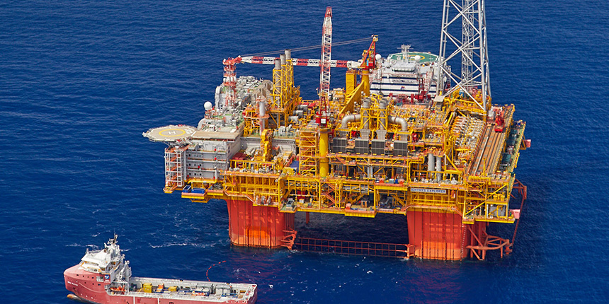 Oil and gas LNG platform