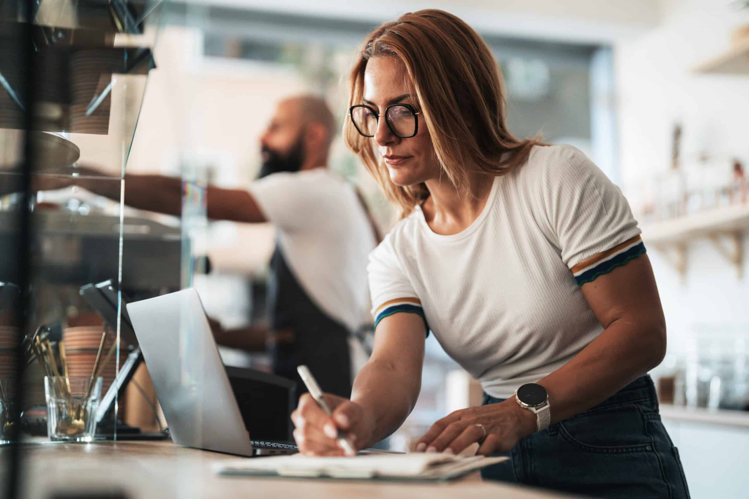 Minimum wage rises 4.75% as pressure builds on WA businesses
