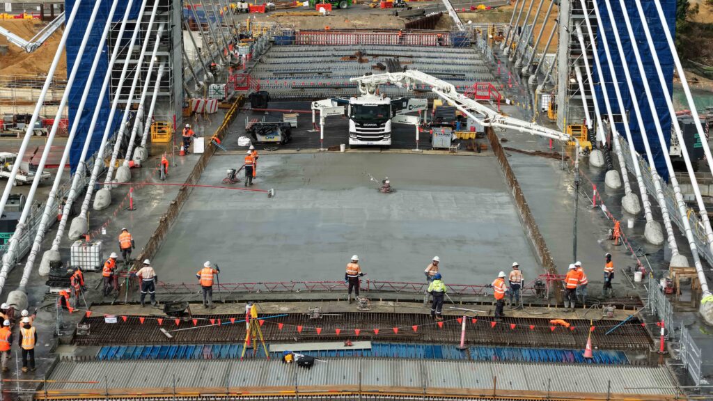 Fremantle Traffic Bridge under construction